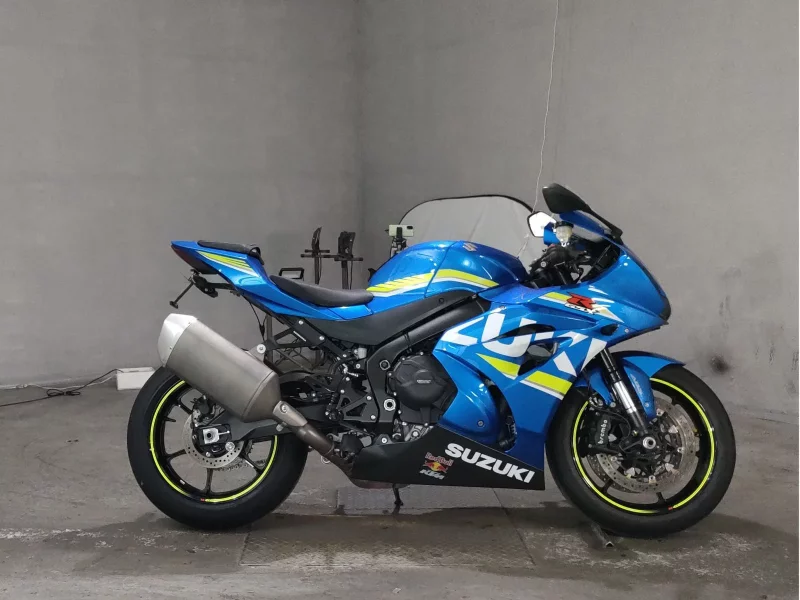 Suzuki GSX-R1000 лот № 7233 оценка 4  с аукциона в Японии