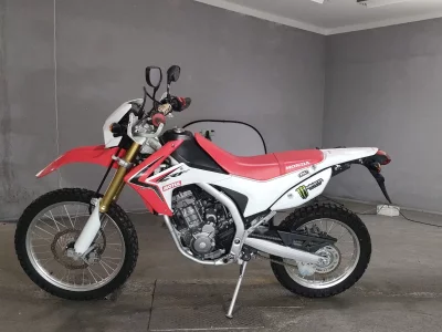 Honda CRF250L лот № 7556 оценка 4  с аукциона в Японии 2
