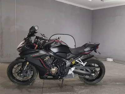Honda CBR650R лот № 7597 оценка 4  с аукциона в Японии 2