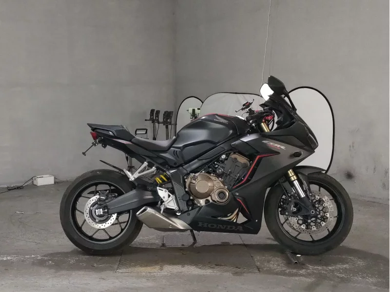 Honda CBR650R лот № 7597 оценка 4  с аукциона в Японии