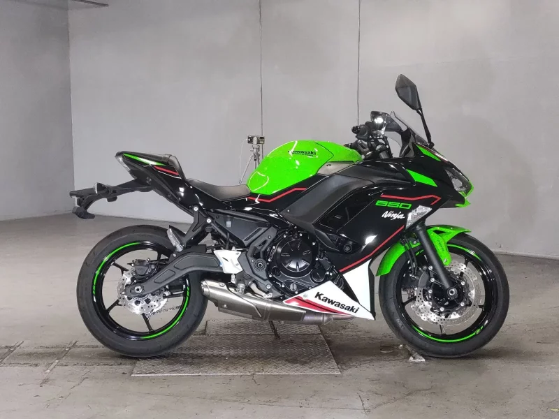 Kawasaki NINJA650 лот № 5040 оценка 5  с аукциона в Японии