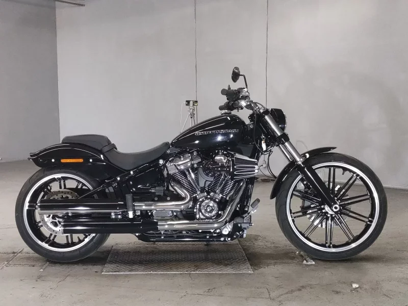 Harley-Davidson HARLEY FXBRS1870 лот № 5580 оценка 5  с аукциона в Японии