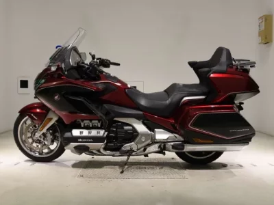 Honda GL1800 TOUR D  с аукциона в Японии