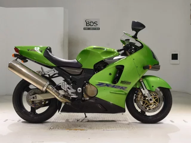 Kawasaki ZX-12R лот № 7965 оценка 4  с аукциона в Японии