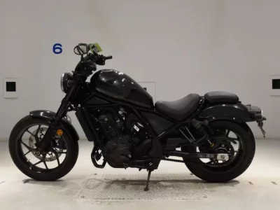 Honda REBEL 1100D лот № 2729 оценка 5  с аукциона в Японии 2