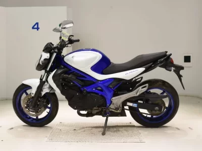 Suzuki GLADIUS400  с аукциона в Японии