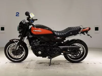 Kawasaki Z900RS лот № 5119 оценка 5  с аукциона в Японии 2