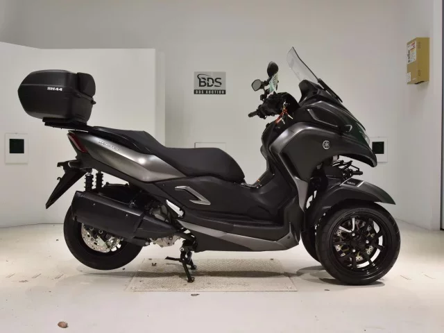 Yamaha TORI CITY 300 лот № 7686 оценка 6  с аукциона в Японии