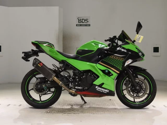 Kawasaki NINJA400-2 лот № 5284 оценка 4  с аукциона в Японии
