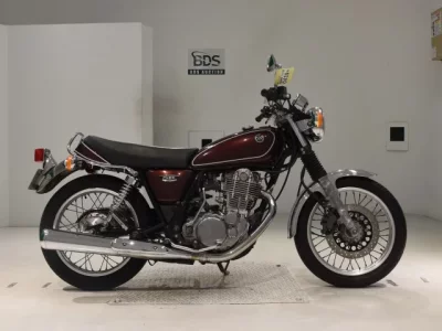 Yamaha SR400-4  с аукциона в Японии
