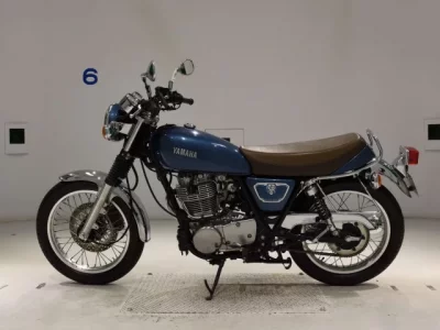 Yamaha SR400-5 лот № 0466 оценка 4  с аукциона в Японии 2