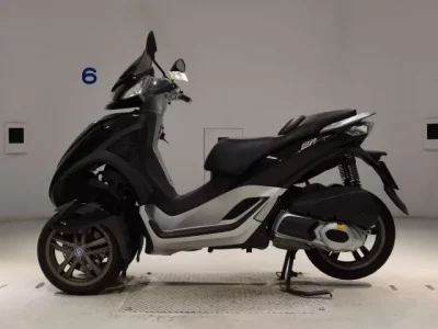 Other PIAGGIO MP3 300  с аукциона в Японии