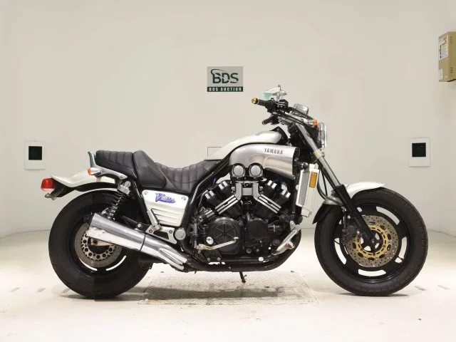 Yamaha V-MAX лот № 7710 оценка 4  с аукциона в Японии