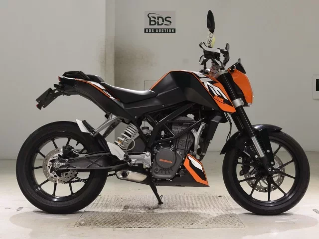 KTM  200 DUKE лот № 0387 оценка 5  с аукциона в Японии