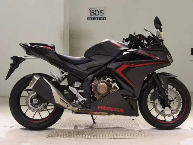 Honda CBR400R-2 лот № 5401 оценка 5  с аукциона в Японии