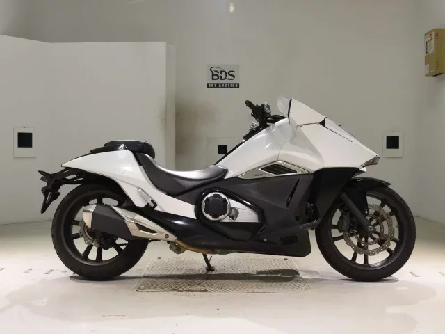 Honda NM4-01 лот № 5388 оценка 4  с аукциона в Японии