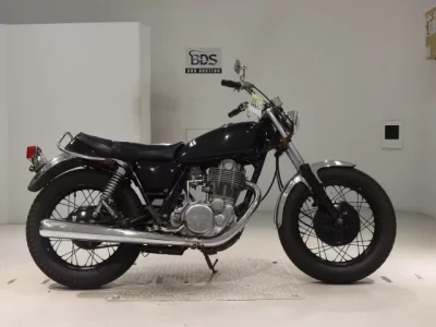 Yamaha SR400-2  с аукциона в Японии