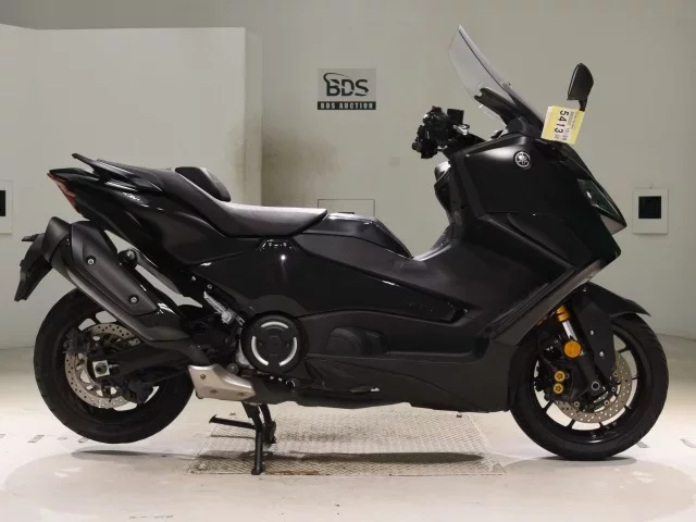 Yamaha T-MAX560T лот № 5413 оценка 5  с аукциона в Японии