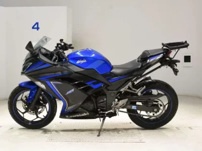 Kawasaki NINJA250  с аукциона в Японии