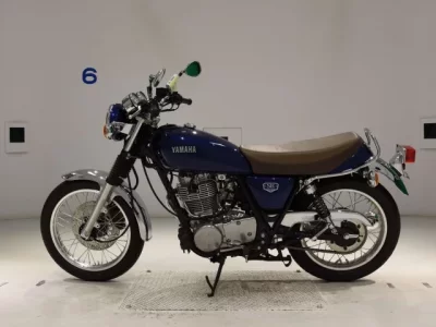 Yamaha SR400-5 лот № 0341 оценка 4  с аукциона в Японии 2