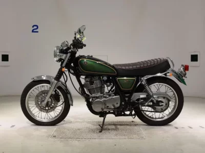 Yamaha SR400-3  с аукциона в Японии