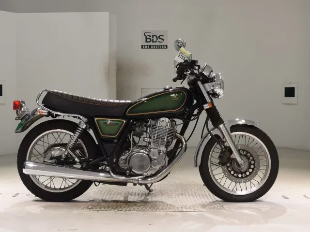 Yamaha SR400-3 лот № 5155 оценка 4  с аукциона в Японии