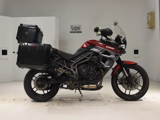 Triumph  TIGER 800XRT лот № 0524 оценка 4  с аукциона в Японии
