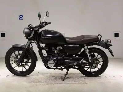Honda GB350 лот № 5221 оценка 4  с аукциона в Японии 2