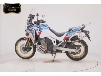 Honda CRF1100L AFRICA TWIN D лот № 2503 оценка 4  с аукциона в Японии 2