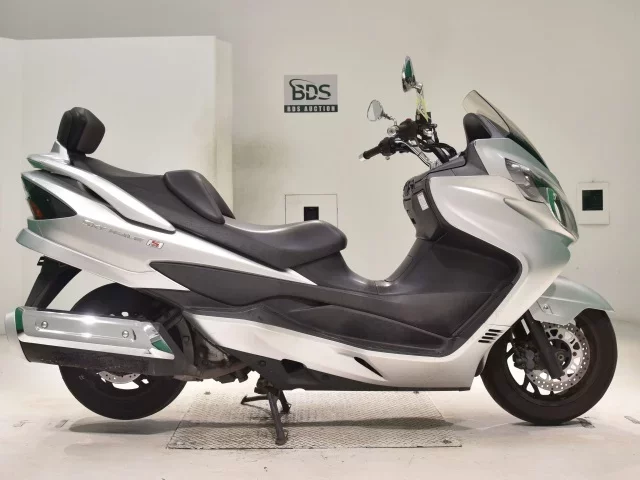 Suzuki SKYWAVE 250S-3 лот № 0376 оценка 4  с аукциона в Японии