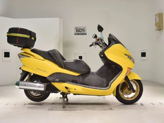 Honda FORZA Z лот № 2654 оценка 4  с аукциона в Японии