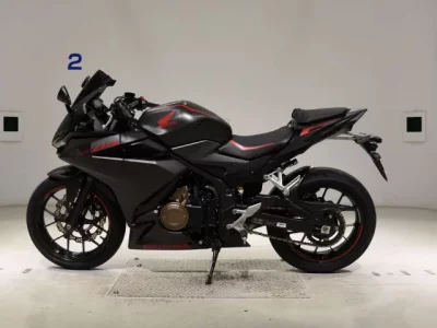 Honda CBR400R-2 лот № 5070 оценка 5  с аукциона в Японии 2
