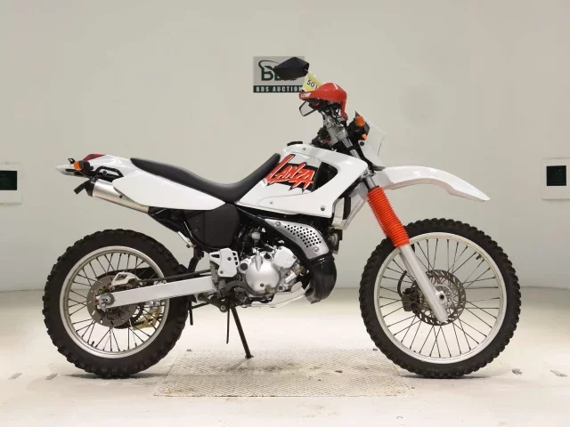 Yamaha LANZA DT230 лот № 5018 оценка 4  с аукциона в Японии