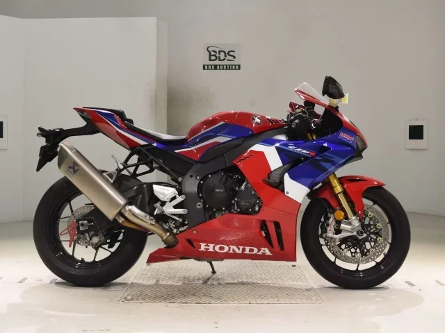 Honda CBR1000RR-RSP лот № 5364 оценка 5  с аукциона в Японии