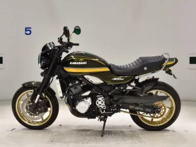 Kawasaki Z900RS лот № 2685 оценка 5  с аукциона в Японии 2