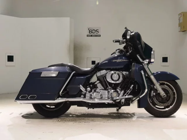 Harley-Davidson HARLEY FLHX1580 лот № 0379 оценка 4  с аукциона в Японии