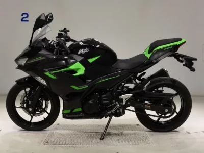 Kawasaki NINJA400-2 лот № 5036 оценка 5  с аукциона в Японии 2
