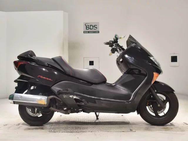 Honda FORZA Z лот № 0297 оценка 4  с аукциона в Японии