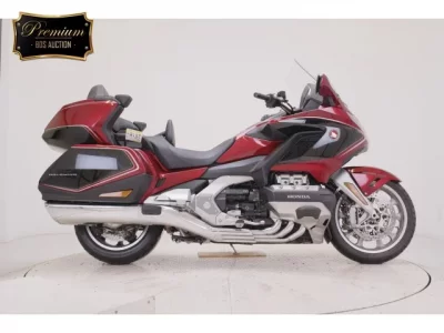 Honda GL1800 TOUR D  с аукциона в Японии