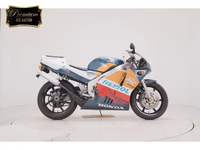 Honda NSR250R-5 лот № 2520 оценка 4  с аукциона в Японии