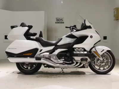 Honda GL1800 TOUR D  с аукциона в Японии
