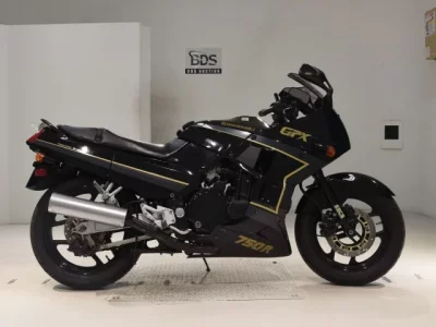 Kawasaki GPX750R  с аукциона в Японии