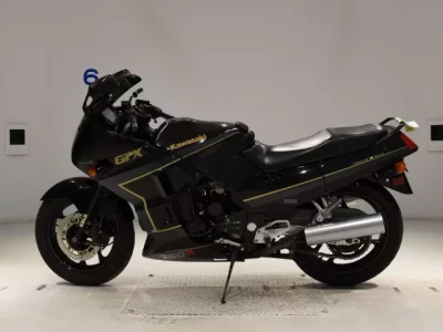 Kawasaki GPX750R  с аукциона в Японии