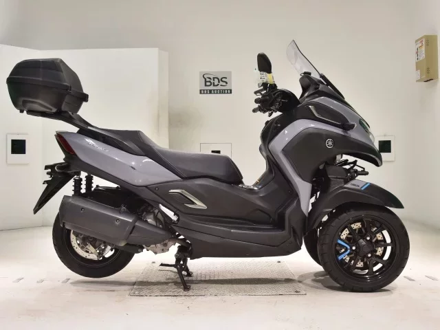 Yamaha TORI CITY 300 лот № 2612 оценка 4  с аукциона в Японии