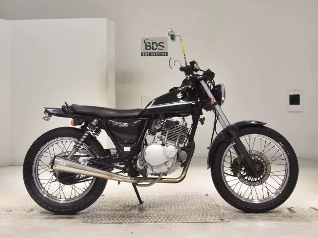 Suzuki GLASS TRACKER BIG BOY лот № 2939 оценка 4  с аукциона в Японии