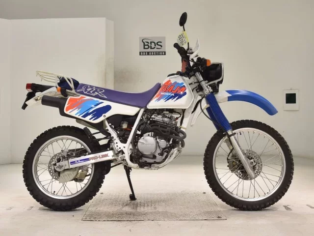 Honda XLR250 BAJA лот № 0370 оценка 4  с аукциона в Японии