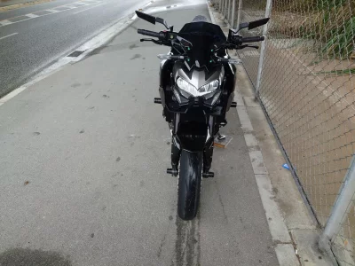 Kawasaki Z900 лот № 00015 оценка 5  с аукциона в Японии 2