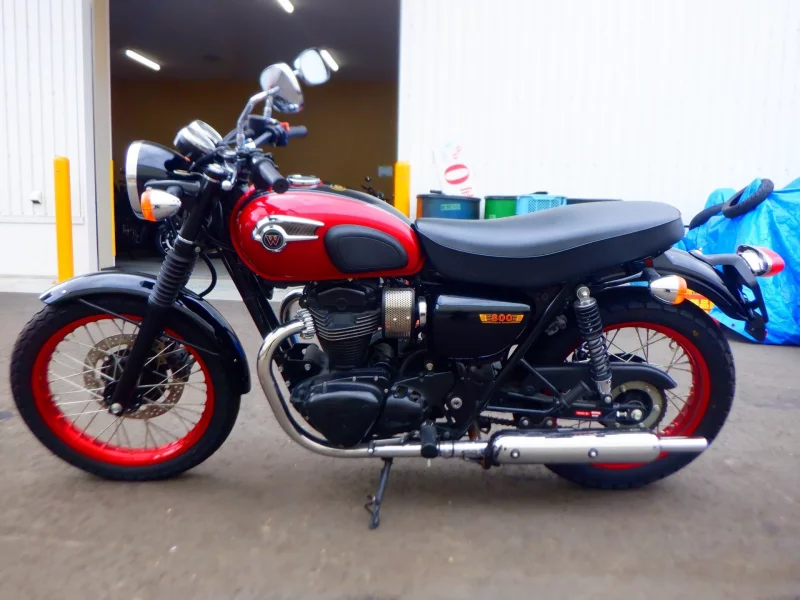 Kawasaki W800 SE лот № 00102 оценка 4  с аукциона в Японии