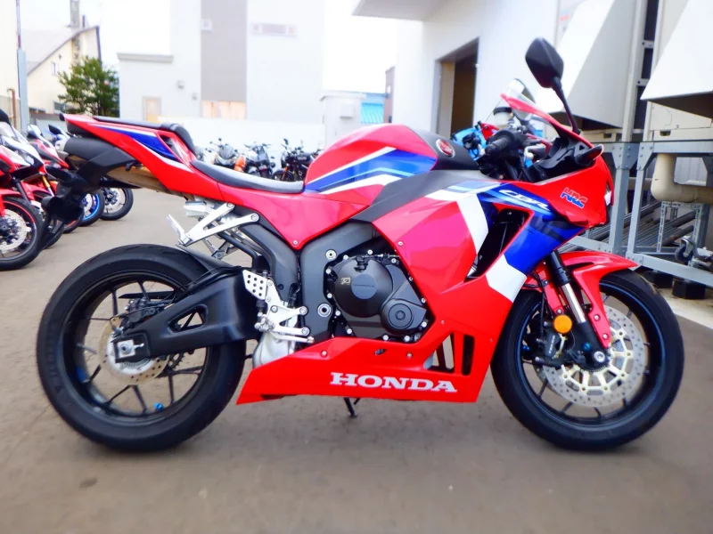 Honda CBR600RR ABS лот № 00116 оценка 4  с аукциона в Японии