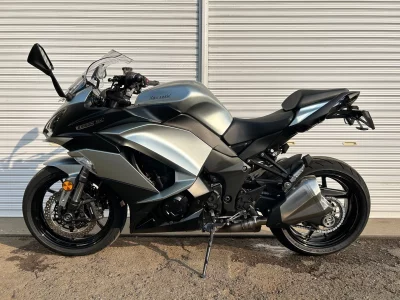 Kawasaki Ninja 1000 ABS лот № 00191 оценка 4  с аукциона в Японии 2